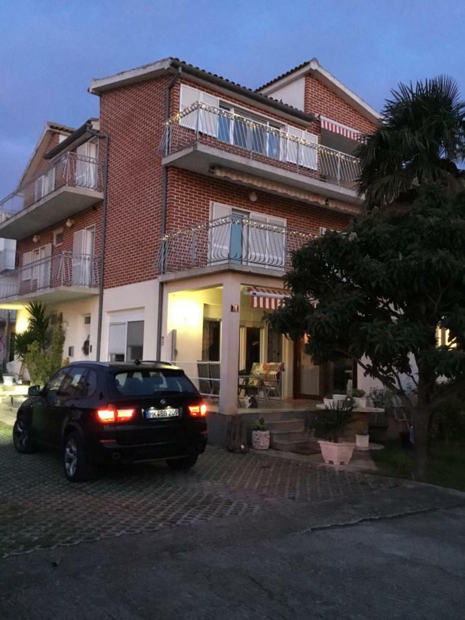 Apartments More 皮罗瓦茨 外观 照片